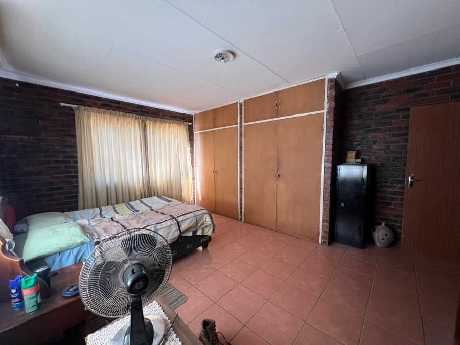 16 Bedroom Property for Sale in Kathu Northern Cape